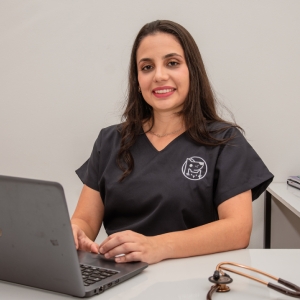 Flávia Paschoale - Médica veterinária - Aumivet Centro Veterinário